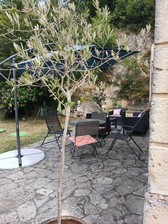 Villa Fablion Bourg-sur-Gironde Bagian luar foto